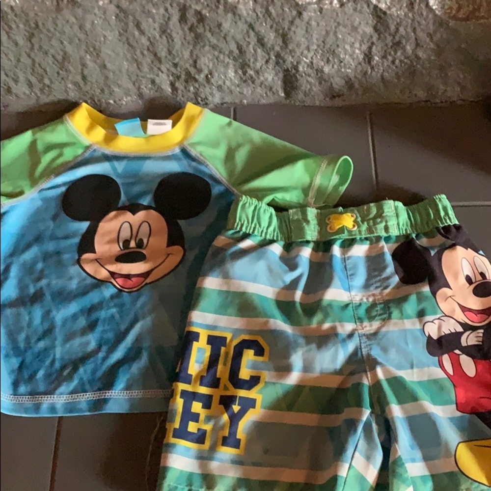 Disney swim set.